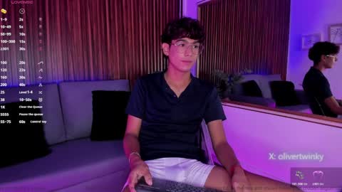 oliver20__ online show from April 10, 6:30 am