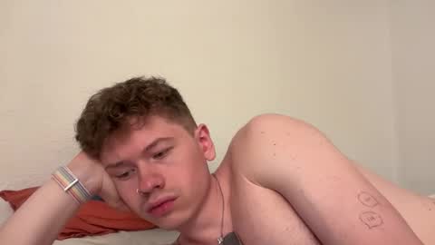Snapshot of oliver_and_thomas chatting on October 3, 6:38 pm Oliver and Thomas online show from October 3, 6:38 pm