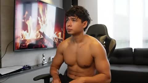 Oliver bray online show from April 5, 1:41 pm