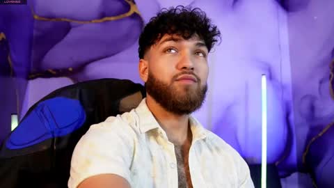 Oliver Dallas online show from May 6, 8:20 am