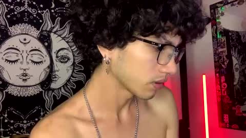 Oliver fast online show from November 15, 8:27 am