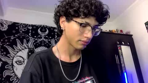 Oliver fast online show from October 16, 4:17 pm