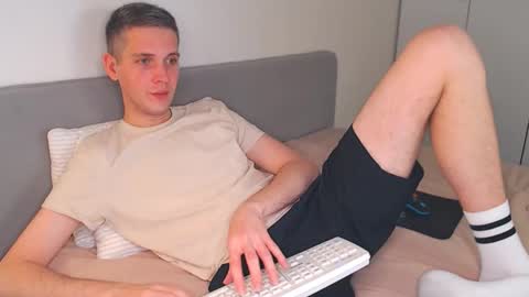 Oliver online show from November 30, 12:56 pm