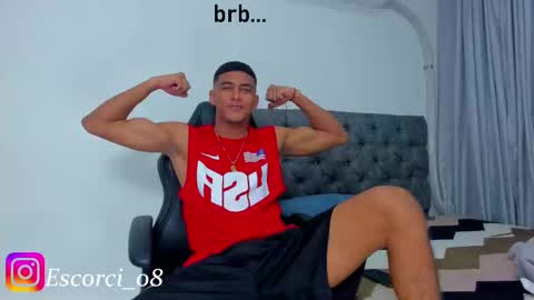 oliver_smith_2 online show from February 26, 4:16 pm