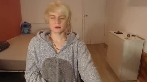 Oliver online show from January 12, 1:23 am