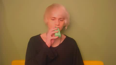 Oliver online show from February 27, 2:14 am