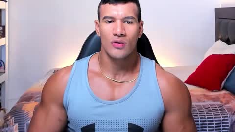 oliver_tommy online show from September 15, 1:45 pm