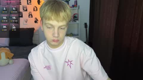 oliver online show from October 12, 10:41 am