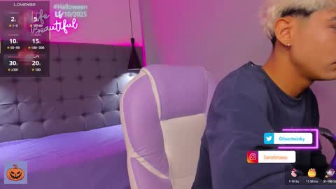 Oliver online show from October 24, 2:01 am