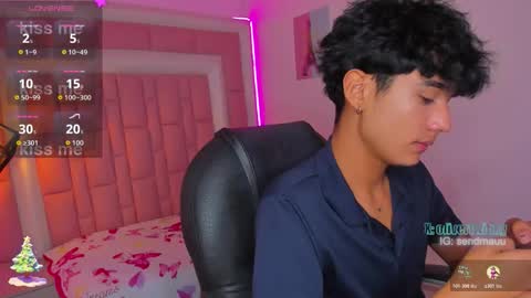 Oliver online show from November 24, 7:07 am