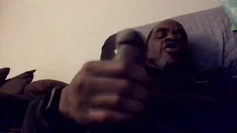 olivertwist1273 online show from February 9, 10:11 pm