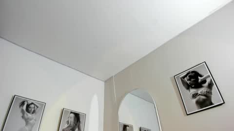 Olivia Collins online show from April 22, 12:01 pm