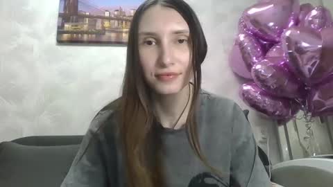 Olivia online show from February 18, 12:05 am