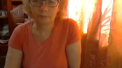 Olivia Mia online show from May 22, 2:46 pm