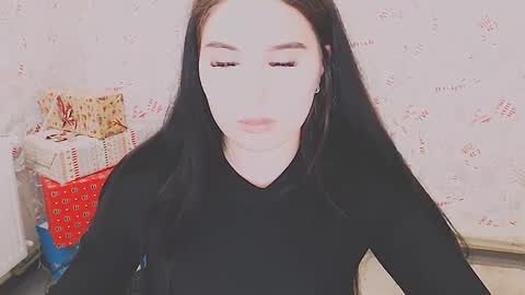 Olivia online show from February 13, 2:09 pm