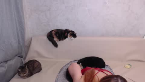 Snapshot of olivia_redd chatting on September 28, 3:04 am Olivia online show from September 28, 3:04 am