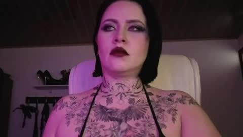 Snapshot of olivia_seex chatting on September 16, 3:04 pm online show from September 16, 3:04 pm