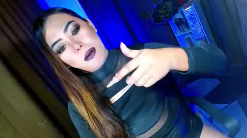 Snapshot of olivia_the_temptress27 chatting on September 11, 6:09 pm Miss OLIVIA online show from September 11, 6:09 pm