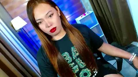 Miss OLIVIA online show from April 15, 8:17 am