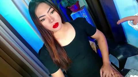 Snapshot of olivia_the_temptress27 chatting on September 21, 9:57 am Miss OLIVIA online show from September 21, 9:57 am