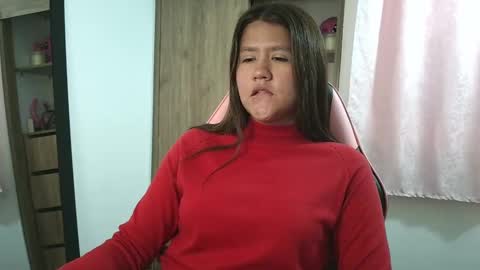 Snapshot of olivia_watson_ chatting on September 23, 1:38 pm Olivia online show from September 23, 1:38 pm
