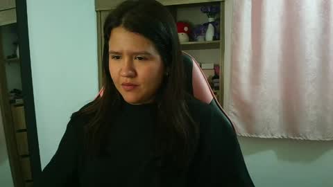 Olivia online show from April 27, 1:52 pm