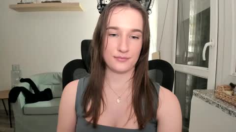 Oliwiaa2004 online show from March 11, 10:53 pm