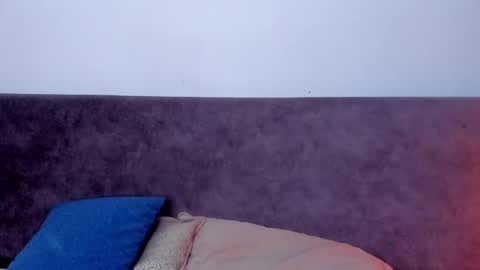 OLIVIA online show from April 15, 2:04 am