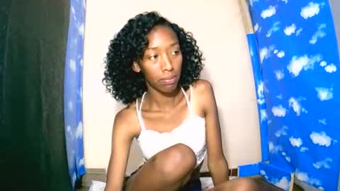 oliviah27 online show from September 28, 10:46 am