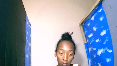 oliviah27 online show from October 4, 7:55 pm