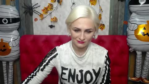 OliviaHorst online show from October 26, 6:07 pm