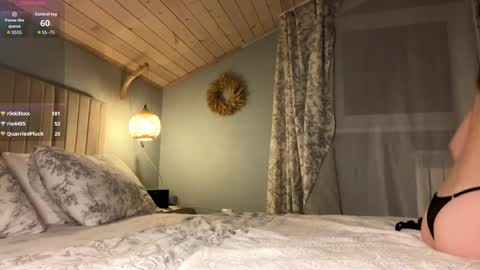 Olivia online show from April 2, 6:26 pm