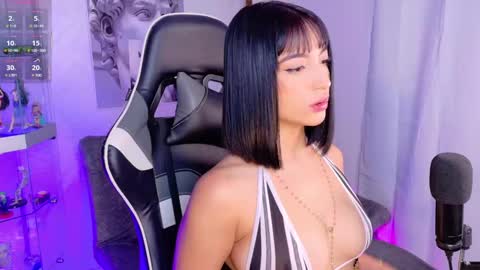 Olivia Mcneill  online show from March 10, 12:06 pm