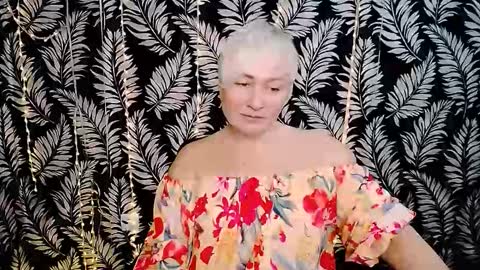 Kelly online show from January 8, 1:28 pm