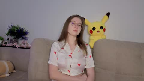 Kylie online show from February 1, 7:44 pm