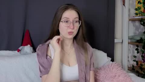 Kylie online show from January 6, 7:18 pm