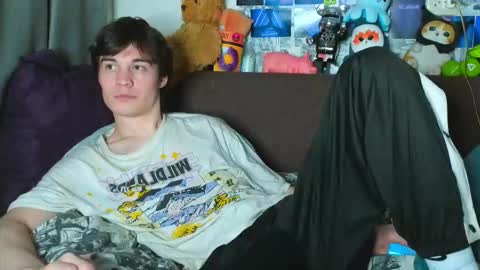 Snapshot of ololkd chatting on October 3, 9:56 pm Tony online show from October 3, 9:56 pm