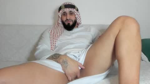 Omar online show from December 13, 9:43 pm