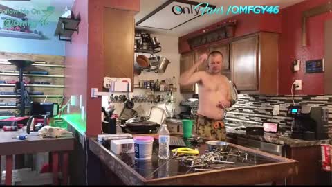 Snapshot of omfgy chatting on February 23, 5:39 pm Norm online show from February 23, 5:39 pm