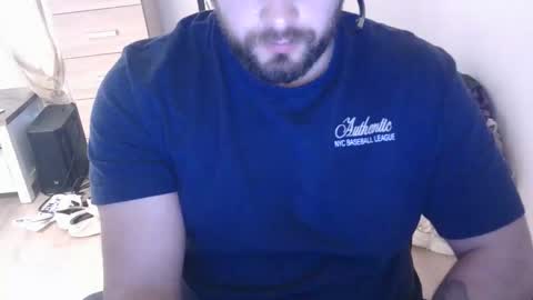 omgwhereim online show from May 2, 10:32 am