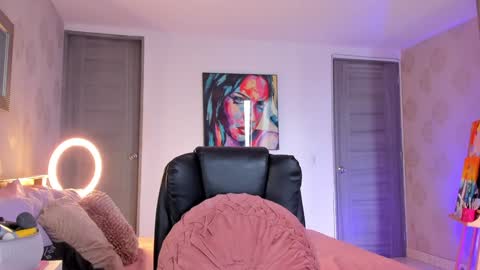 Snapshot of omstudio1994 chatting on January 7, 2:41 pm Martina Ricci online show from January 7, 2:41 pm