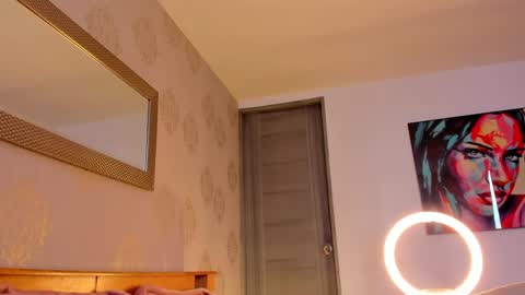 Snapshot of omstudio1994 chatting on December 11, 6:20 pm Martina Ricci online show from December 11, 6:20 pm