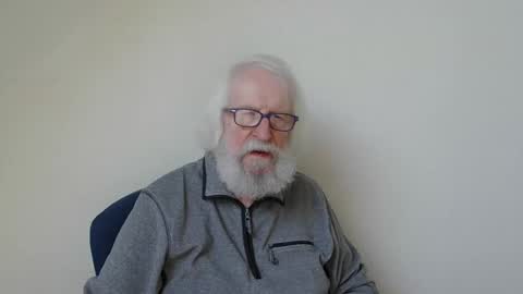 Snapshot of onanister chatting on March 5, 7:49 am Somewhere over the rainbow online show from March 5, 7:49 am