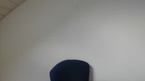 Snapshot of onanister chatting on September 10, 1:56 pm Somewhere over the rainbow online show from September 10, 1:56 pm