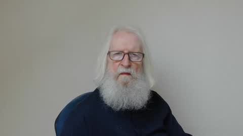 Somewhere over the rainbow online show from February 19, 8:02 am