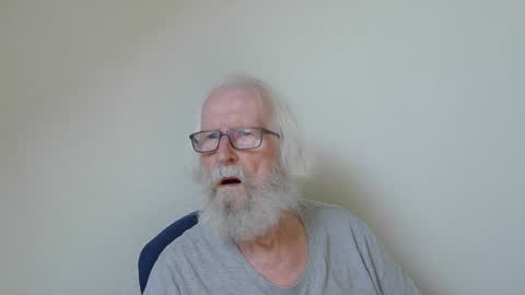 Snapshot of onanister chatting on September 19, 2:43 pm Somewhere over the rainbow online show from September 19, 2:43 pm