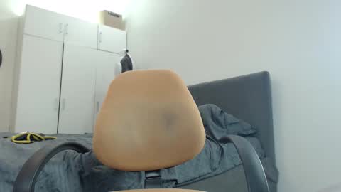 onebestlover online show from December 17, 11:17 am