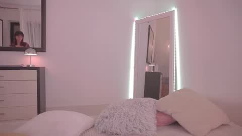 Ariel online show from November 5, 10:34 pm