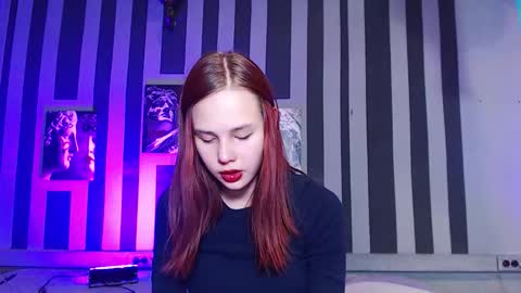 onessandra online show from October 8, 6:08 am