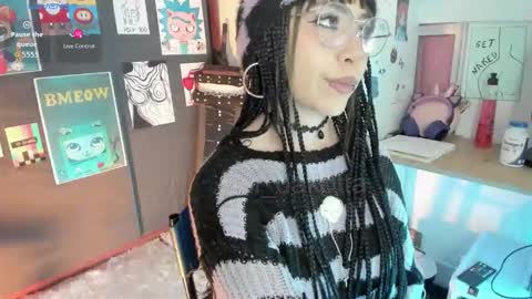 oni_dakotta online show from November 30, 2:13 pm